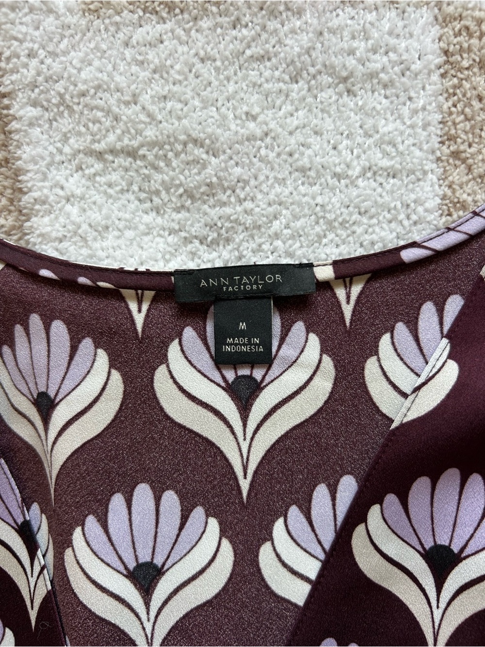 Patterned Blouse - Picture 3 of 5